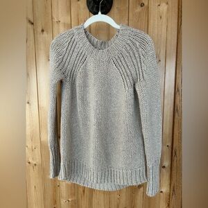 Women’s Ann Taylor Beige Knit Sweater Size M